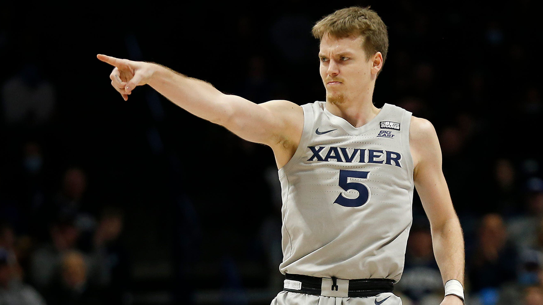Adam Kunkel scores 26 points off the bench in Xavier's 88-48 rout of Norfolk State