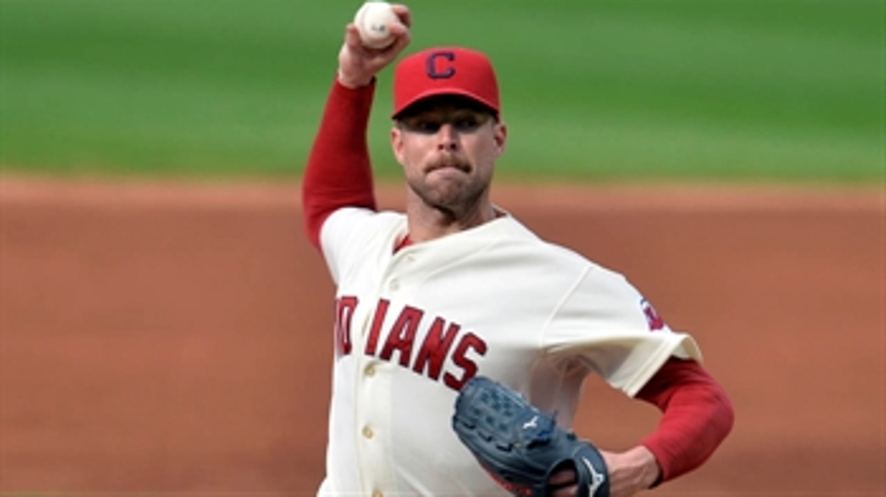 Kluber throws complete game, Indians win 3-1