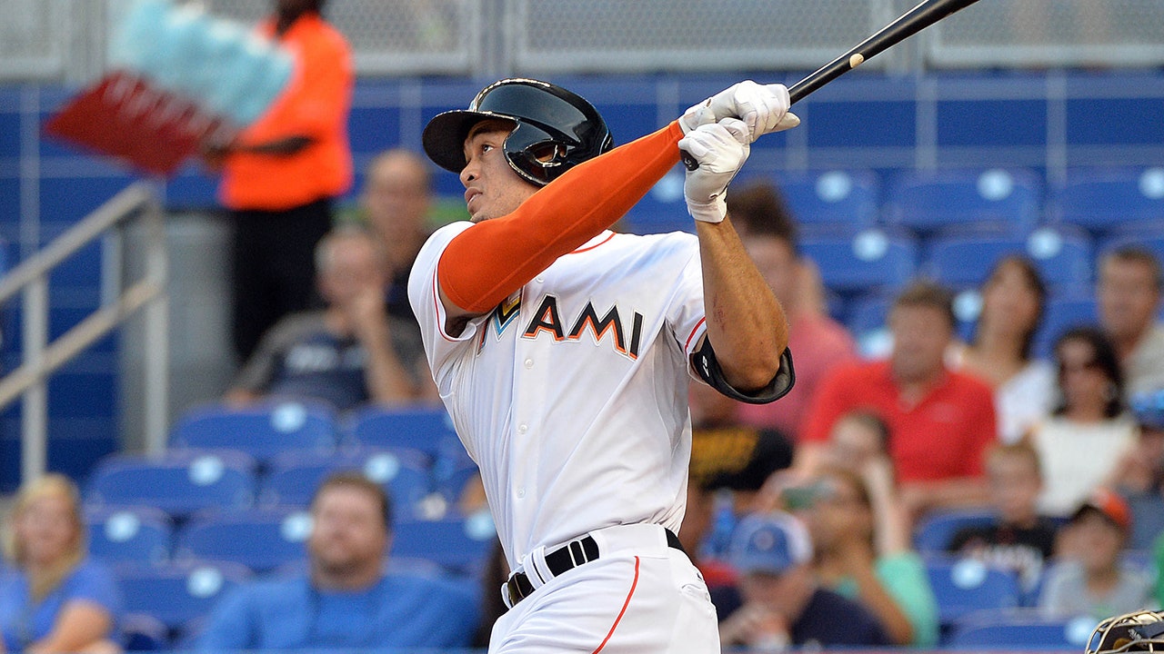 Full Count: Marlins could be looking to spend