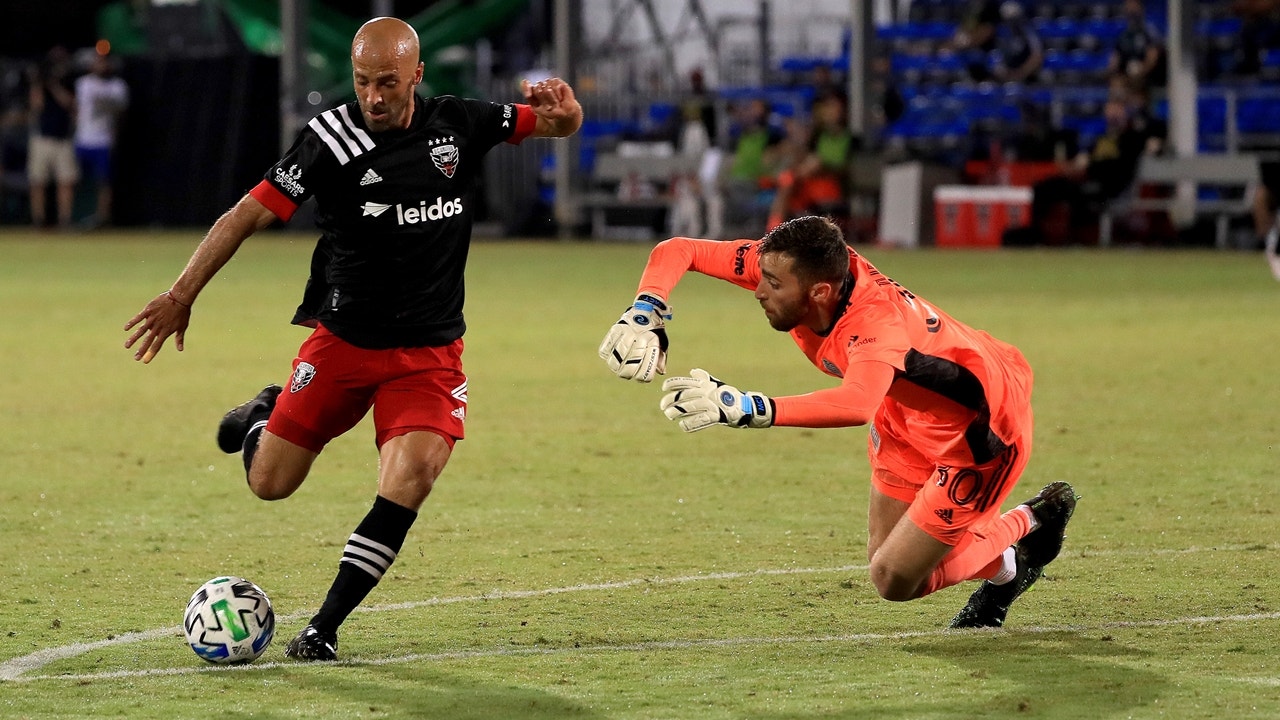 Revolution gift wrap game-tying goal, D.C. United and New England end in 1-1 draw