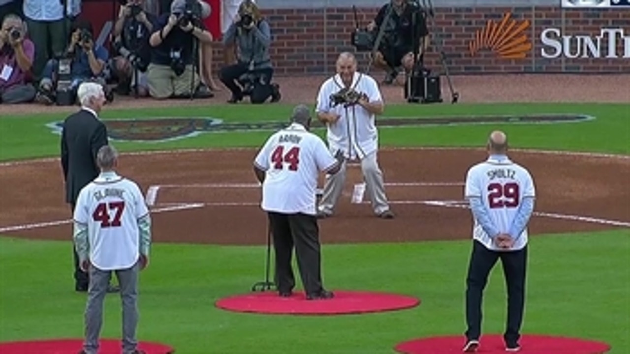 Hank Aaron throws out first pitch at Sun Trust Park