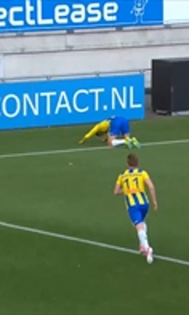 If You Re A Keeper Don T Take Your Eye Off The Ball Fox Sports