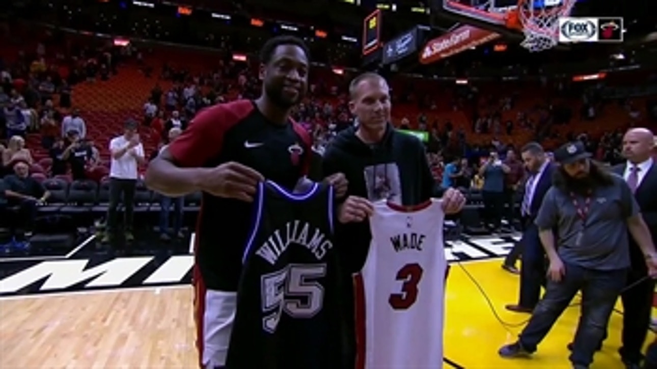 Dwyane Wade, former teammate Jason Williams swap jerseys in the 305