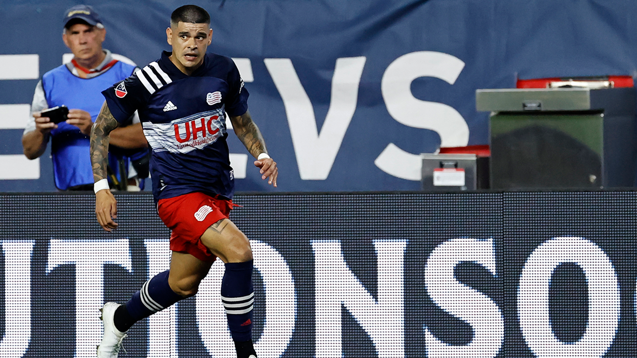 Gustavo Bou's late goal helps New England Revolution win over CF Montréal, 2-1