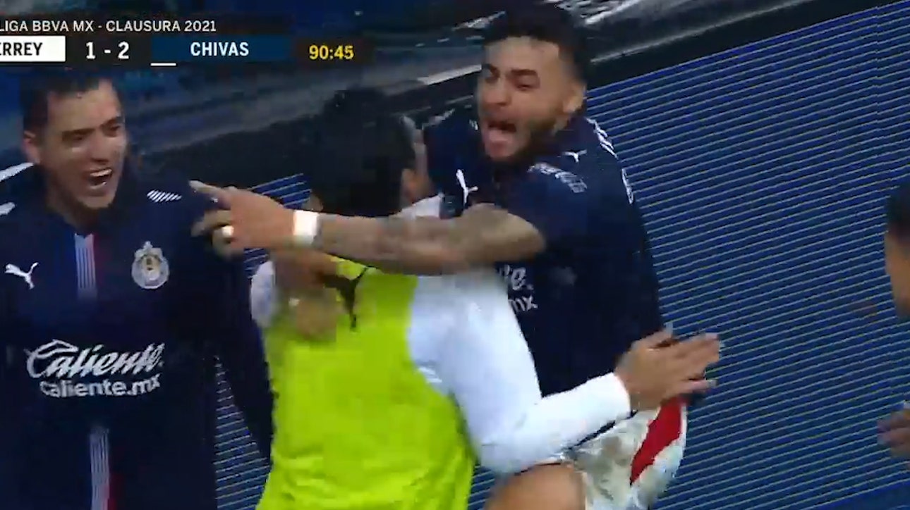 Alexis Vega saves the day with game-winning 90th-minute goal for Chivas