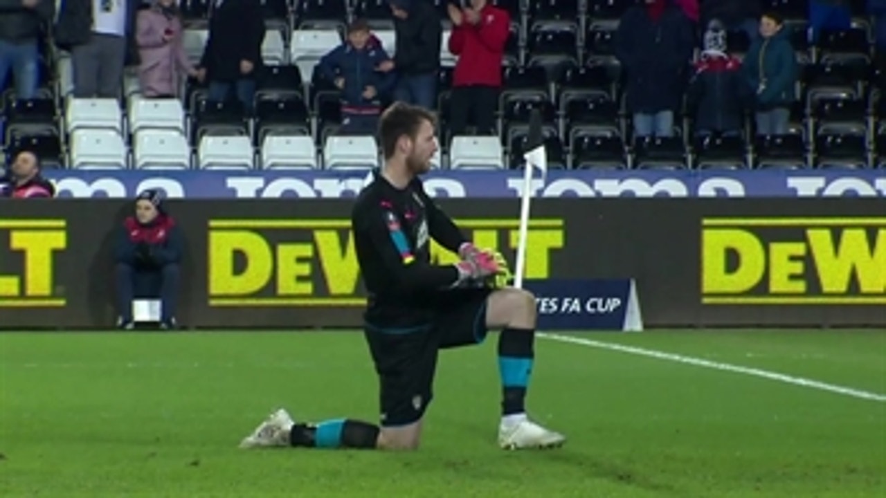 Carroll curls in a stunner to make it 7-1 for Swansea vs. Notts County | 2017-18 FA Cup Highlights