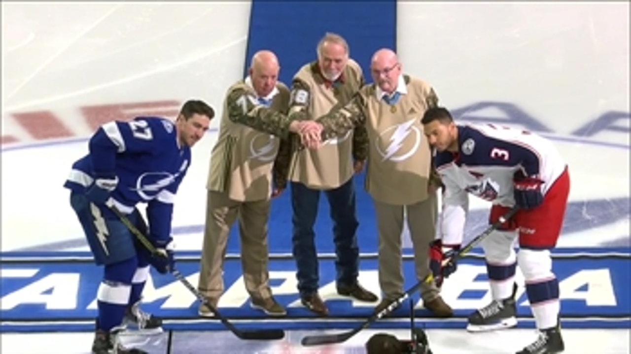 Blue Jackets, Lightning perform ceremonial puck drop with Medal of Honor winners