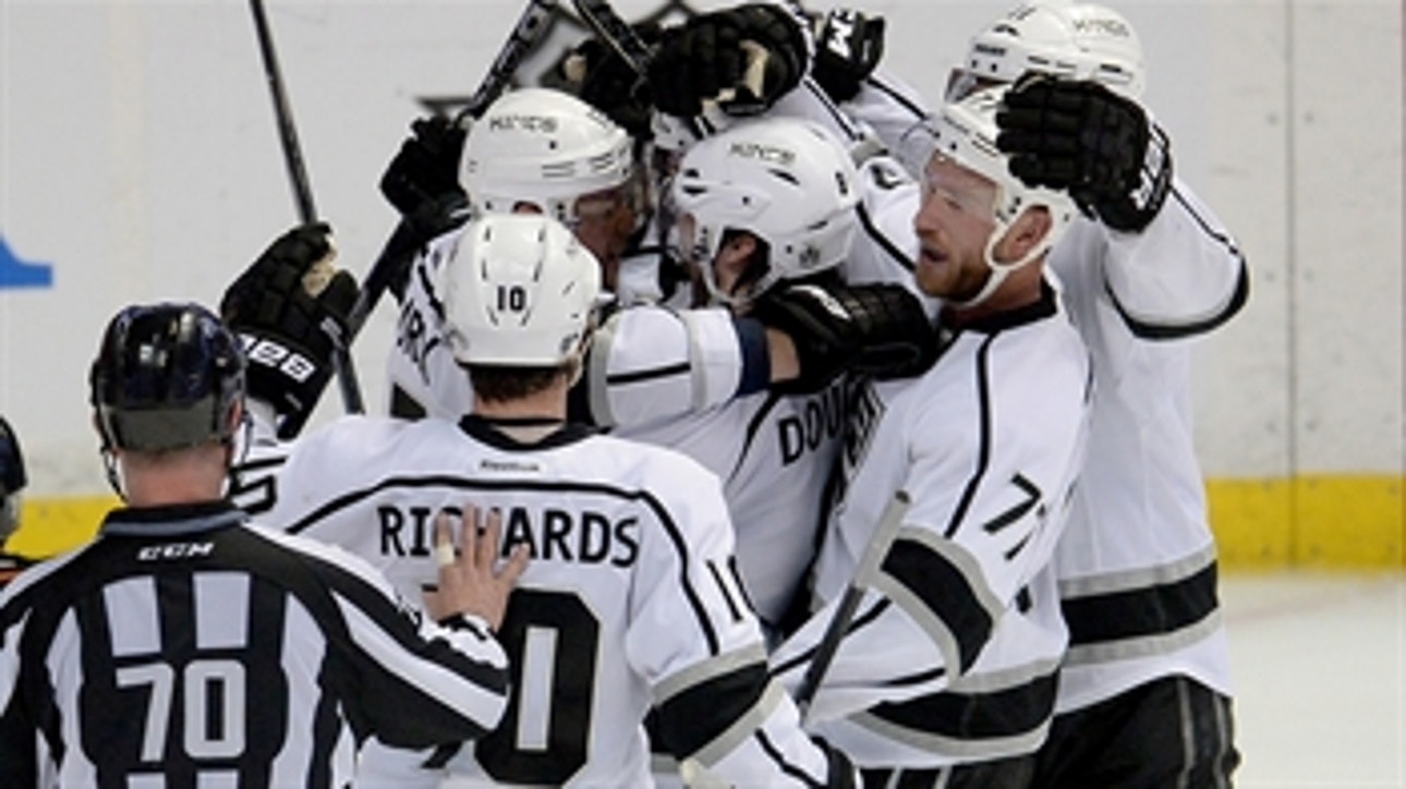 Kings hold off Ducks in Game 2