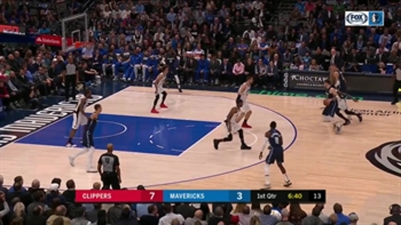 HIGHLIGHTS: Luka Doncic with the Circus Shot in the 1st Quarter