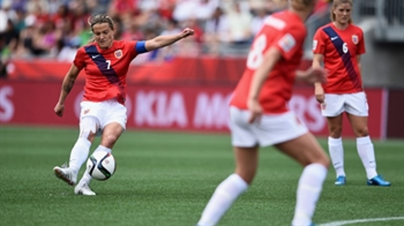 Ronning curls in free-kick for Norway - FIFA Women's World Cup 2015 Highlights