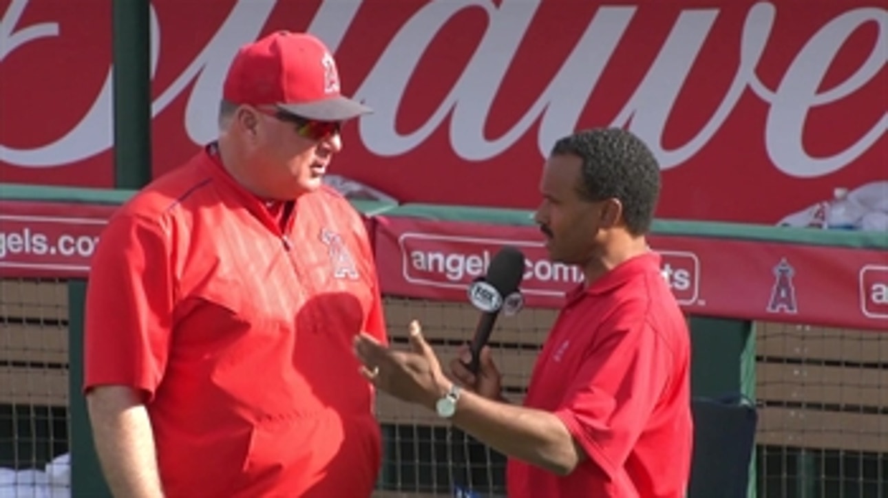 Mike Scioscia was impressed by Andrelton Simmons and Hector Santiago in today's spring training game