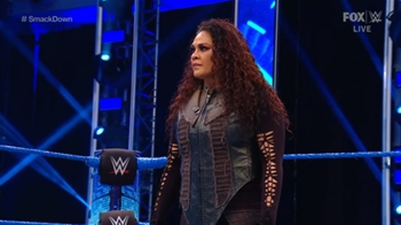 Tamina takes on Sasha Banks for a shot at the WWE SmackDown Women's title