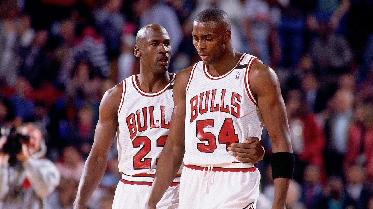 Shannon Sharpe explains the growing tensions & snitching allegations between MJ & Horace Grant