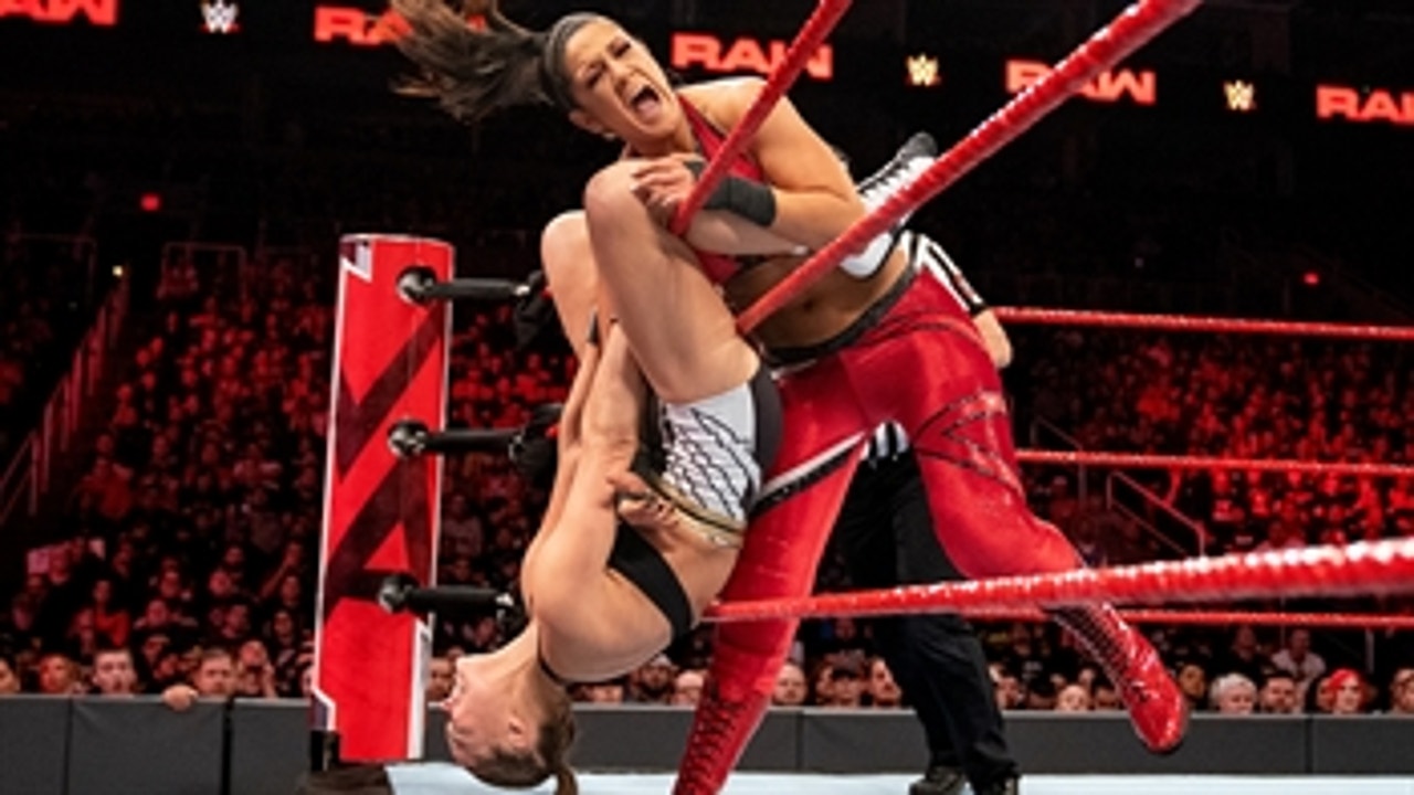 Ronda Rousey vs. Bayley - Raw Women's Title Match: Raw, January 28, 2019 (Full Match)
