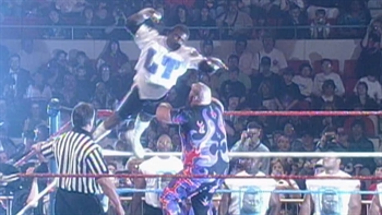 Lawrence Taylor vs. Bam Bam Bigelow: WrestleMania XI