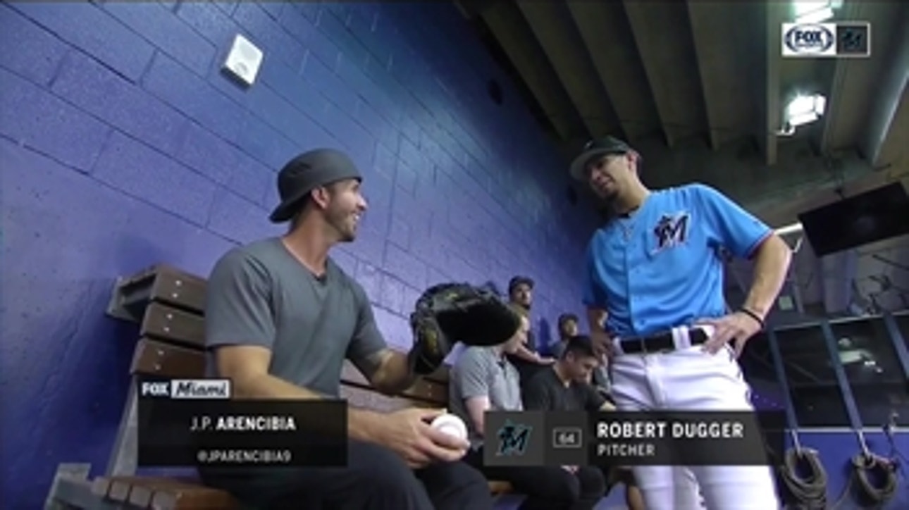 Marlins LIVE analyst J.P. Arencibia gets mic'd up, heads into bullpen with Robert Dugger
