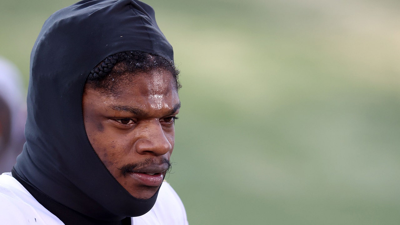 Shannon Sharpe: 'Lamar Jackson isn't good enough today to get Ravens to a Super Bowl' | UNDISPUTED