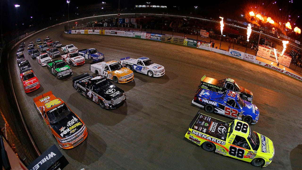 Michael Waltrip and Vince Welch preview the Eldora Dirt Derby