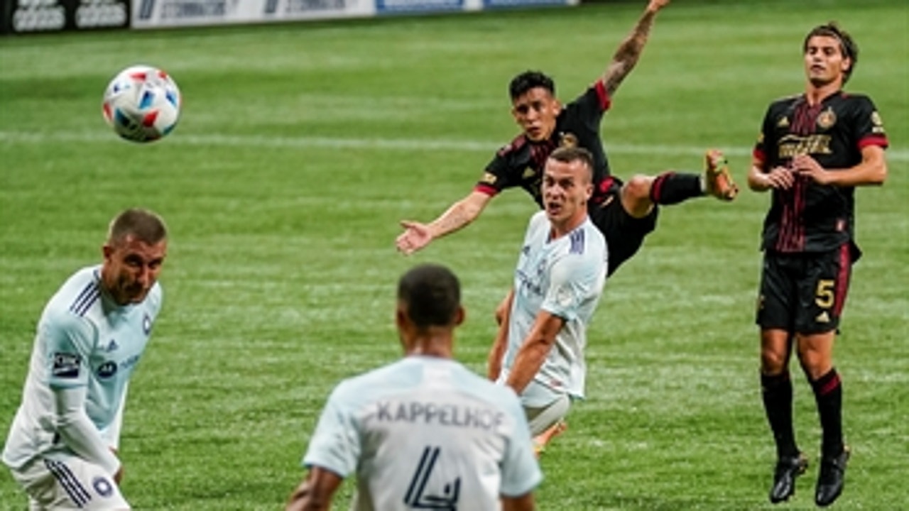 Ezequiel Barco's spectacular goal highlights Atlanta United's 3-1 win over Chicago Fire