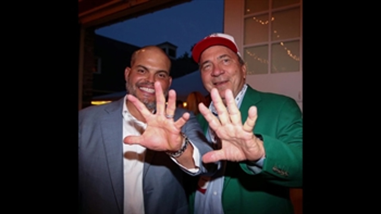 Pudge Rodriguez to Johnny Bench: 'You are my hero'