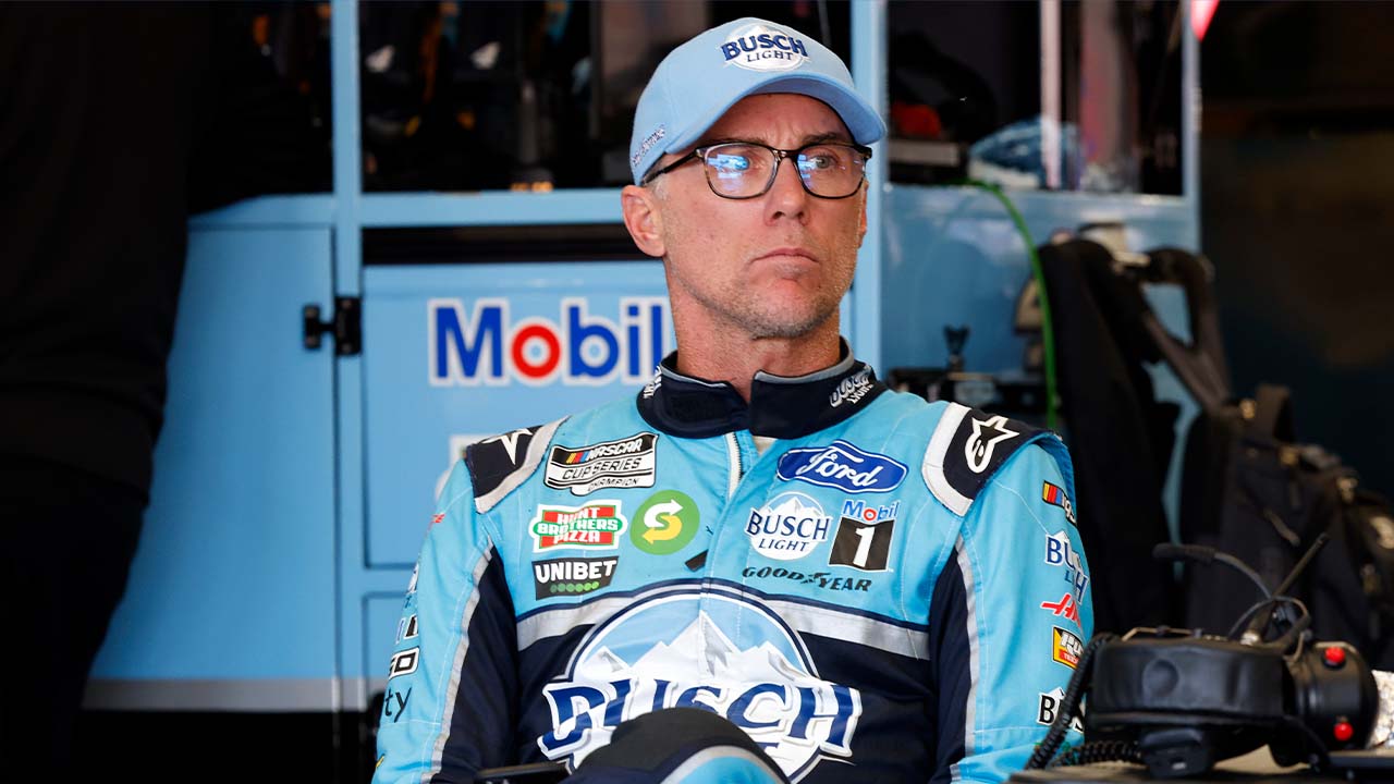 Kevin Harvick describes what he was trying to learn using the front bumper in practice