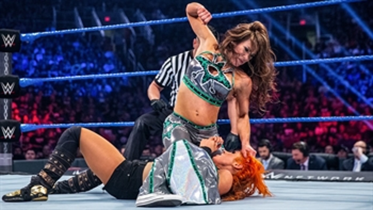 Becky Lynch vs. Mickie James: Elimination Chamber 2017 (Full Match)