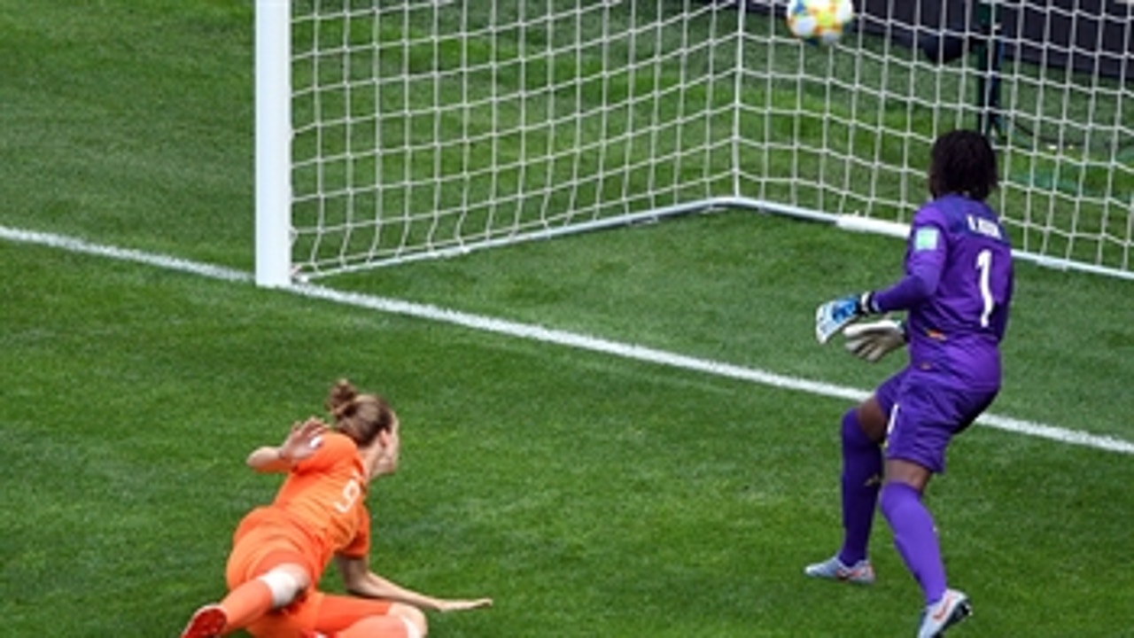 Netherlands score on the gorgeous cross and header vs. Cameroon
