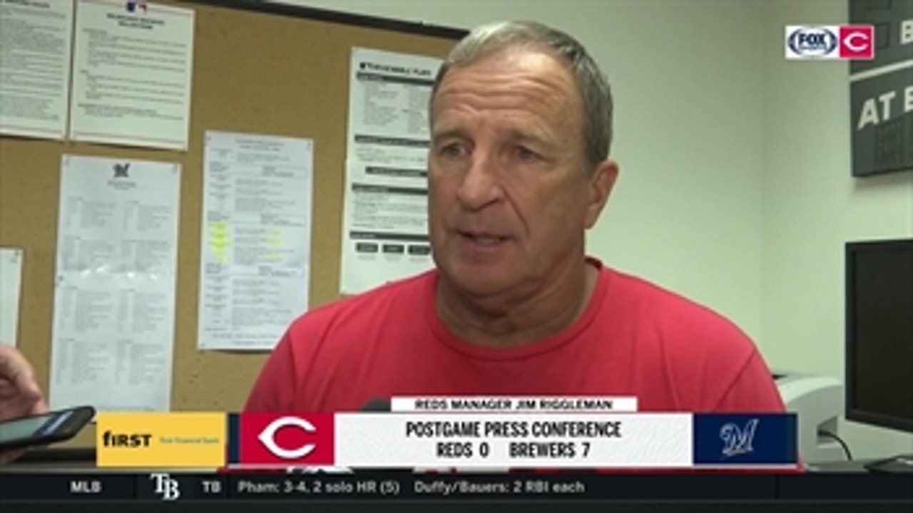 Jim Riggleman tips his cap to Gio Gonzalez, Manny Pina