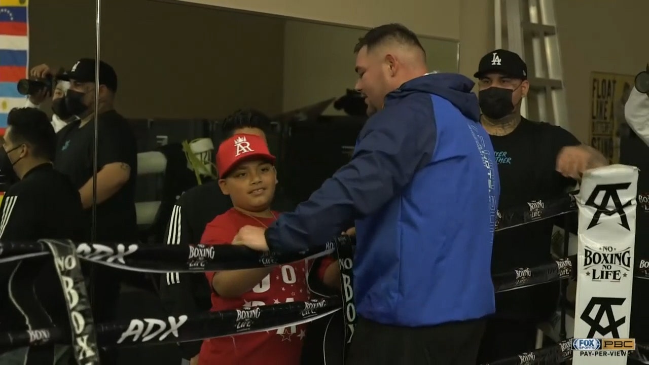 Watch Andy Ruiz Jr S Open Workout Ahead Of Heavyweight Showdown Vs Chris Arreola Fox Sports