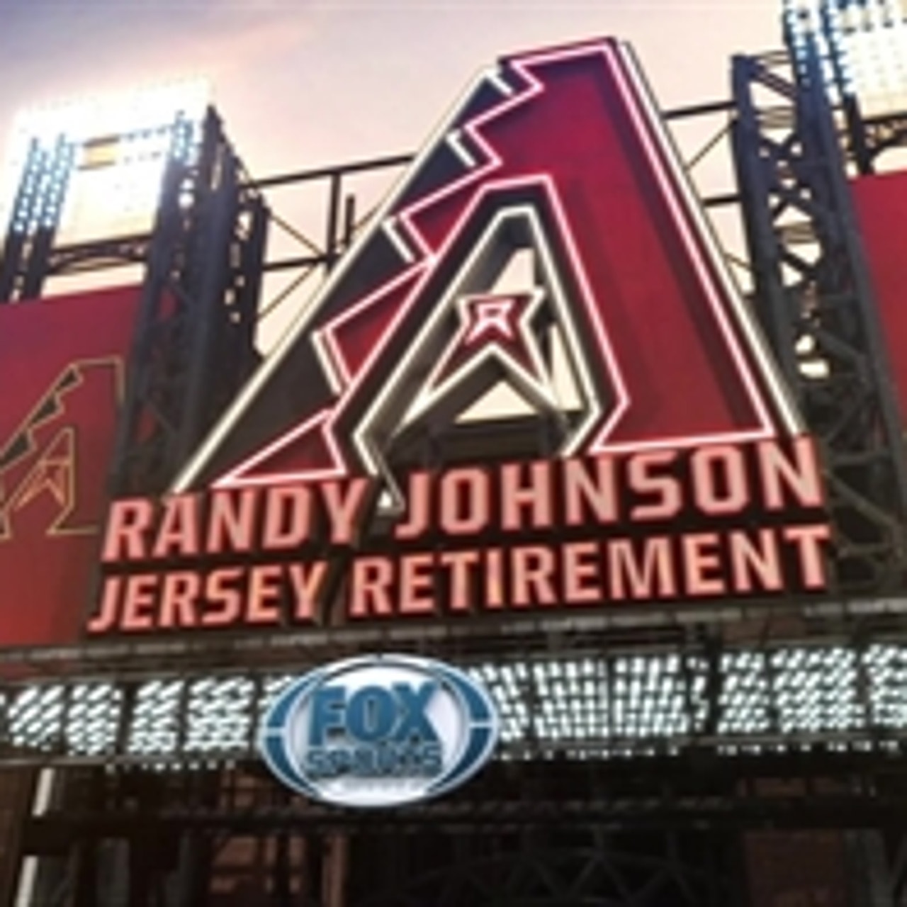 Randy Johnson gets number retired by Diamondbacks