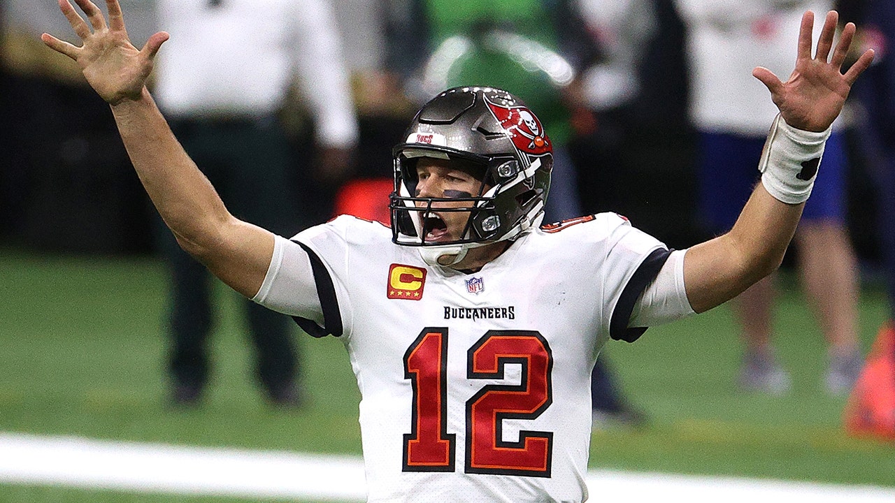 Colin Cowherd praises Tom Brady after Tampa Bay advances to NFC Championship game | THE HERD