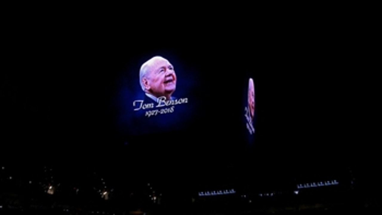 Moment of silence before Pelicans - Spurs game for Tom Benson