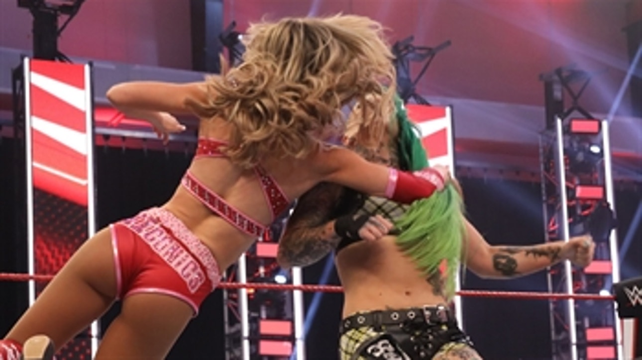 Ruby Riott vs. Peyton Royce: Raw, Aug. 17, 2020