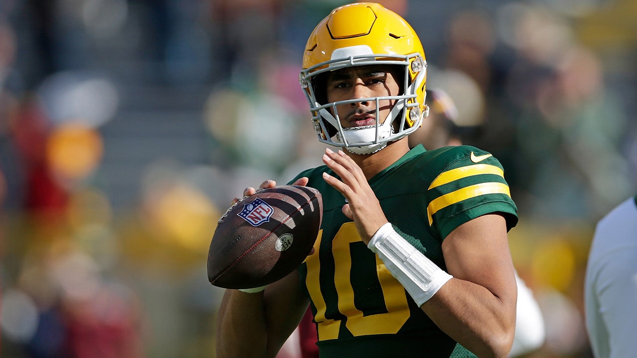 Can Jordan Love seize the moment? 'NFL on FOX' crew discuss Aaron Rodgers' COVID-19 situation
