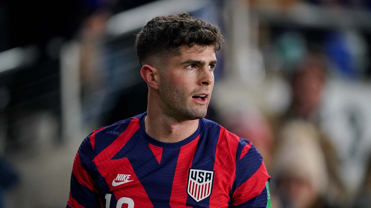Alexi Lalas on USMNT coach Gregg Berhalter's decision to sit Christian Pulisic