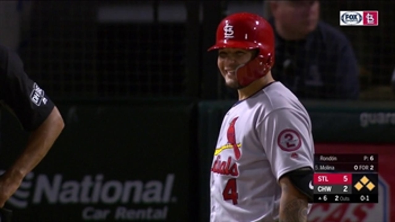 'Are we in St. Louis?': Yadi chant breaks out in Chicago