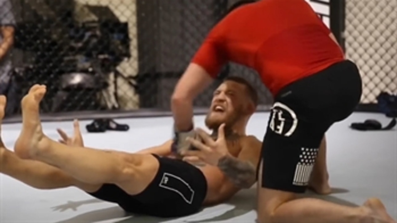 Conor McGregor's ab workout before UFC 202 looks pretty painful