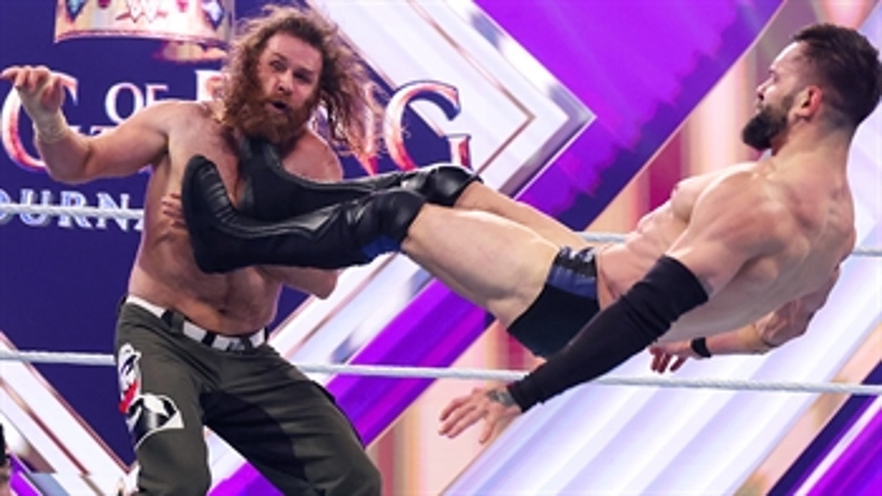 Finn Bálor vs. Sami Zayn – King of the Ring Semifinals Match: SmackDown, Oct. 15, 2021