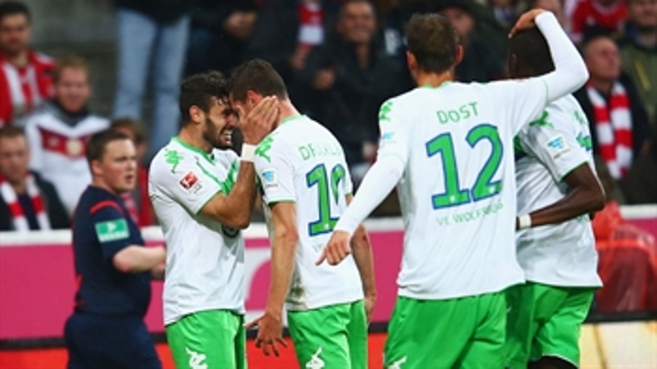 Caligiuri strike puts Wolfsburg in front of Bayern Munich - 2015-16 Bundesliga Highlights