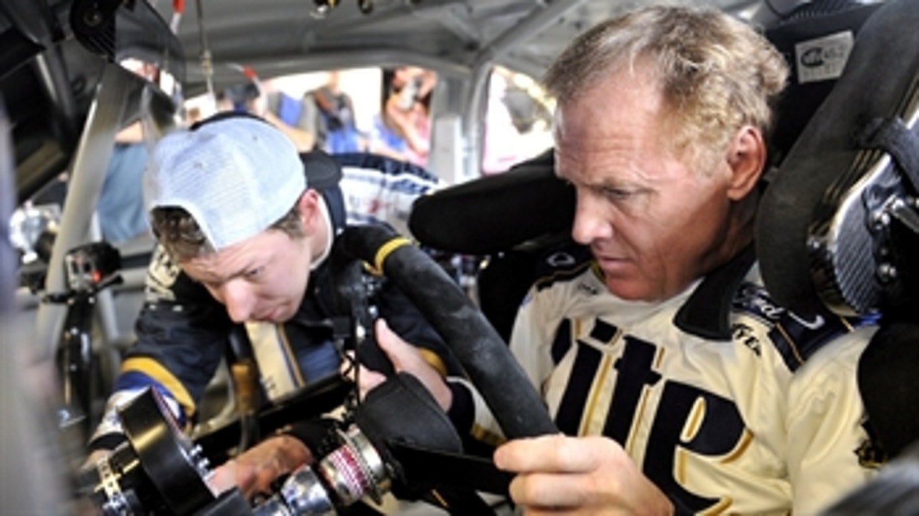 CUP: Rusty Wallace Back in the Blue Deuce
