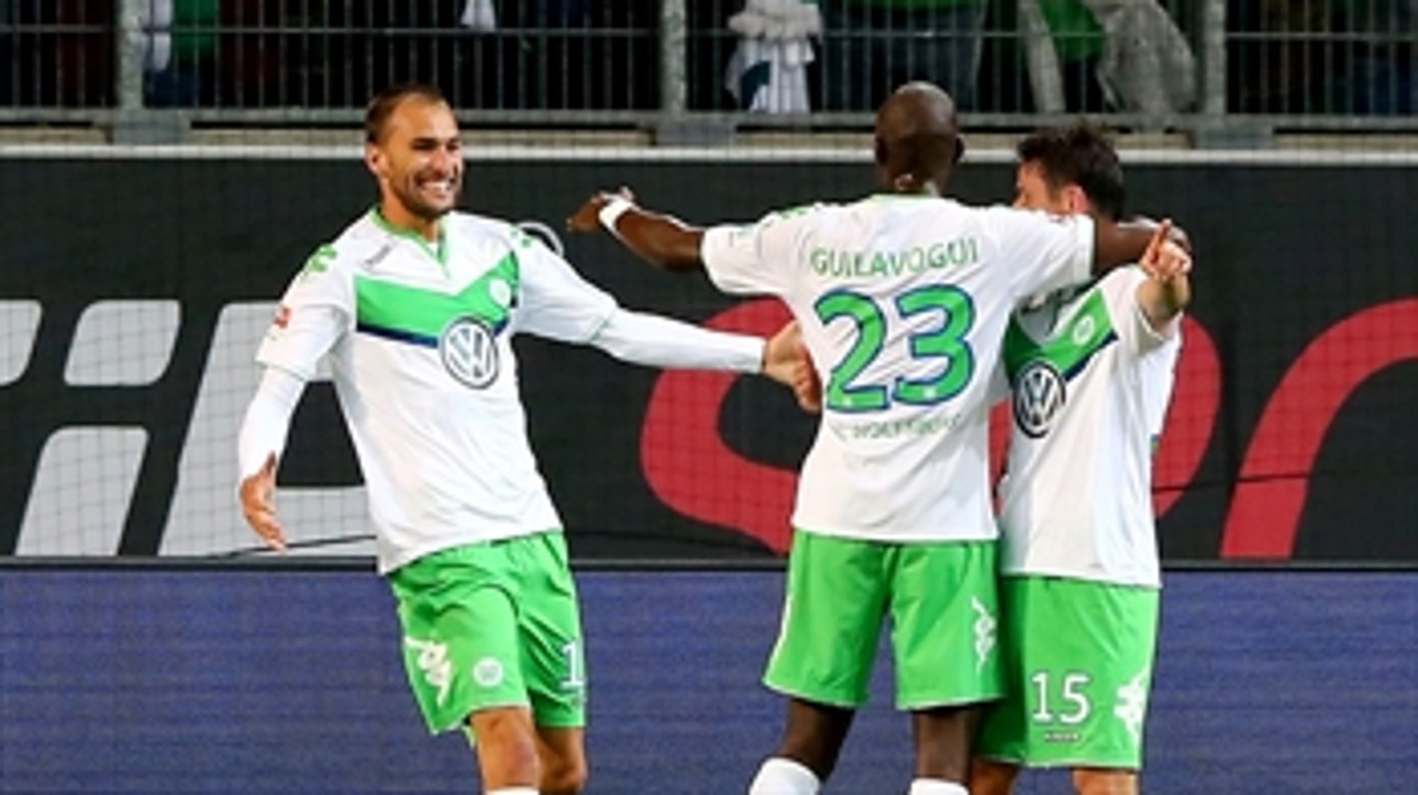 Bas Dost goal gives Wolfsburg 1-0 lead against Schalke - 2015-16 Bundesliga Highlights