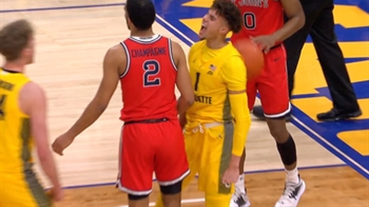 Marquette's Brendan Bailey throws down massive jam over St. John's in win