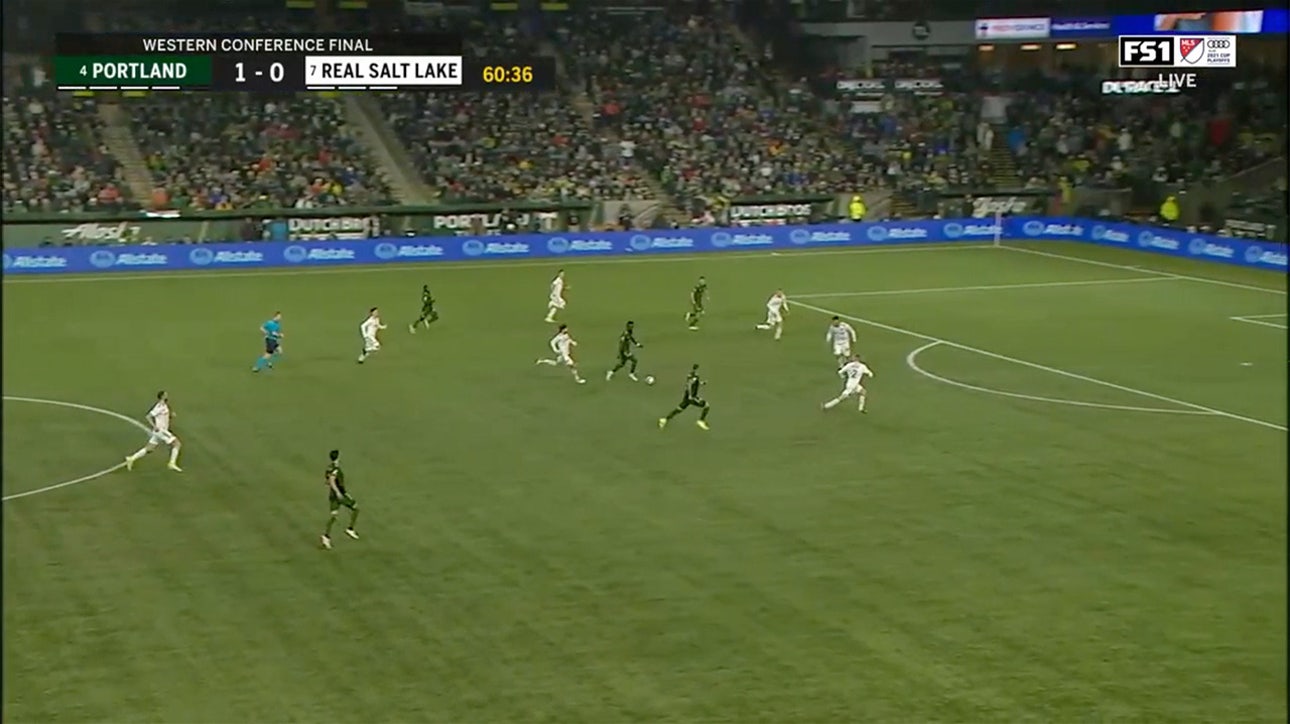 Santiago Moreno scores a FILTHY outside-the-box goal, extends Timbers' lead