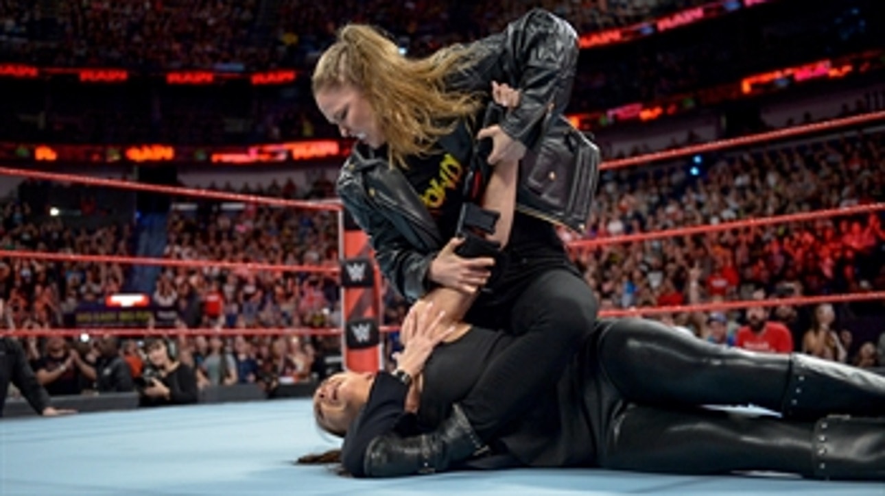 Bone-crushing attacks: WWE Top 10, Oct. 7, 2021