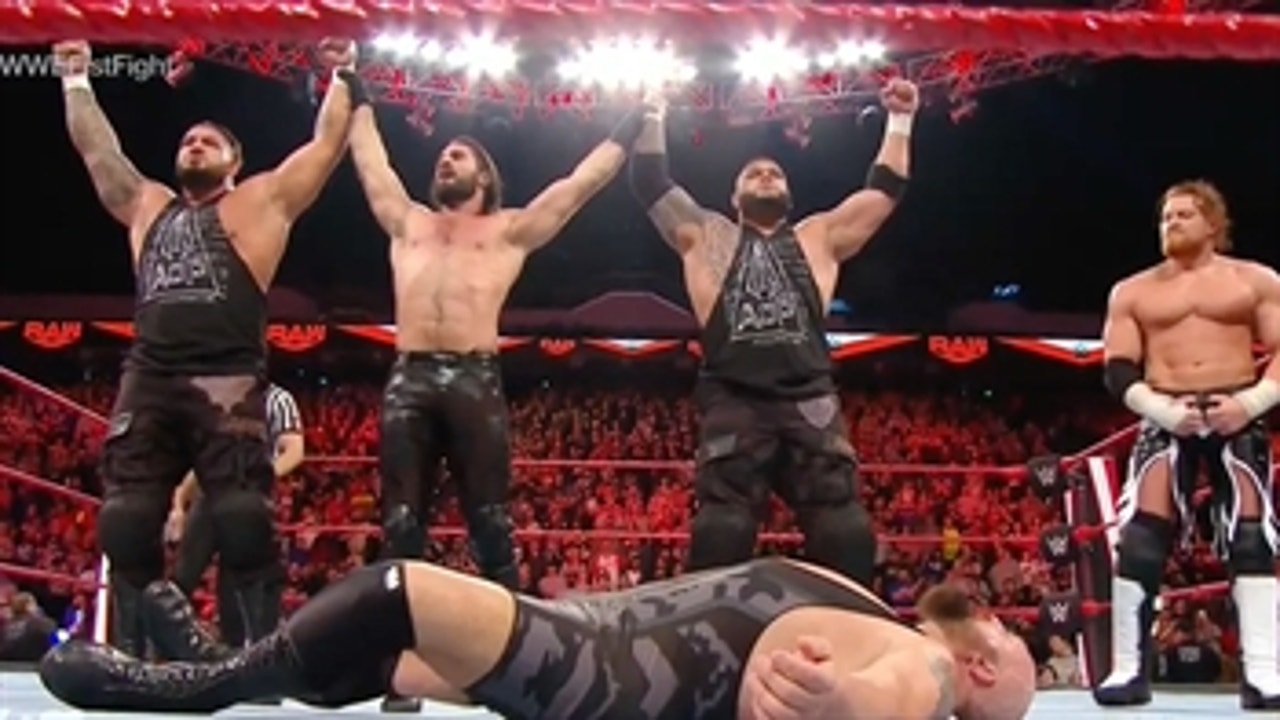 Seth Rollins and A.O.P. take down The Big Show, Kevin Owens and Samoa Joe in street fight match