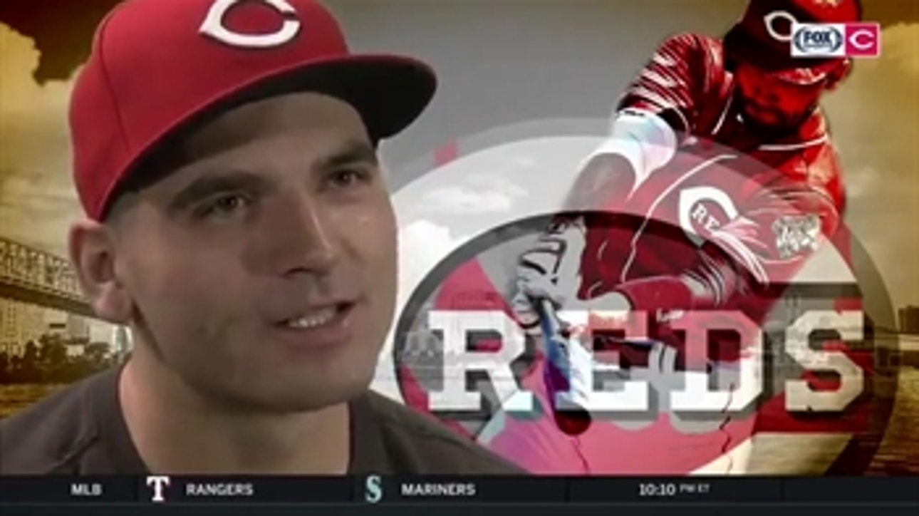 Joey Votto's 'gonna just stick with the Reds for another 10 years'