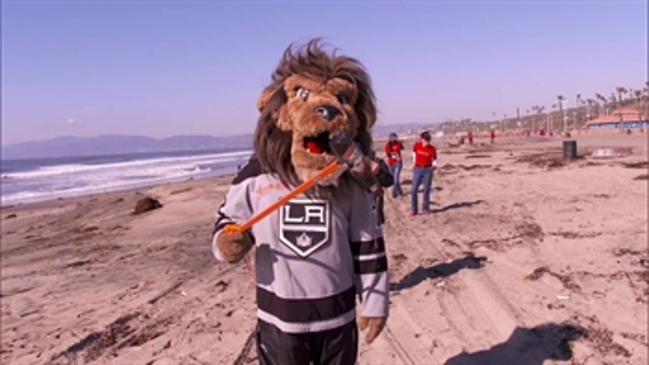 Heal the Bay beach cleanup event with the LA Kings