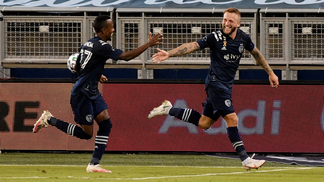 Johnny Russell's 80th minute goal sends Sporting KC past Minnesota United, 1-0