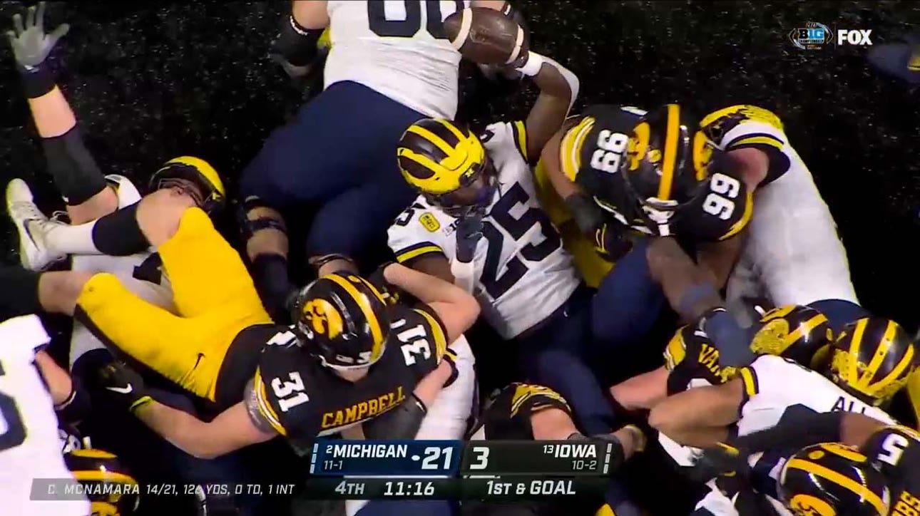 Hassan Haskins breaks Michigan's record with 20 rushing touchdowns in a season