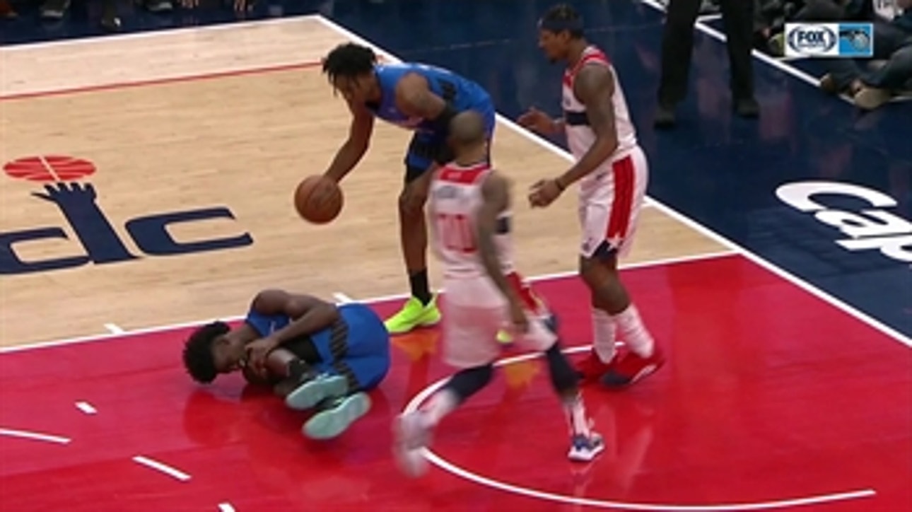WATCH: Jonathan Isaac injures knee against Wizards